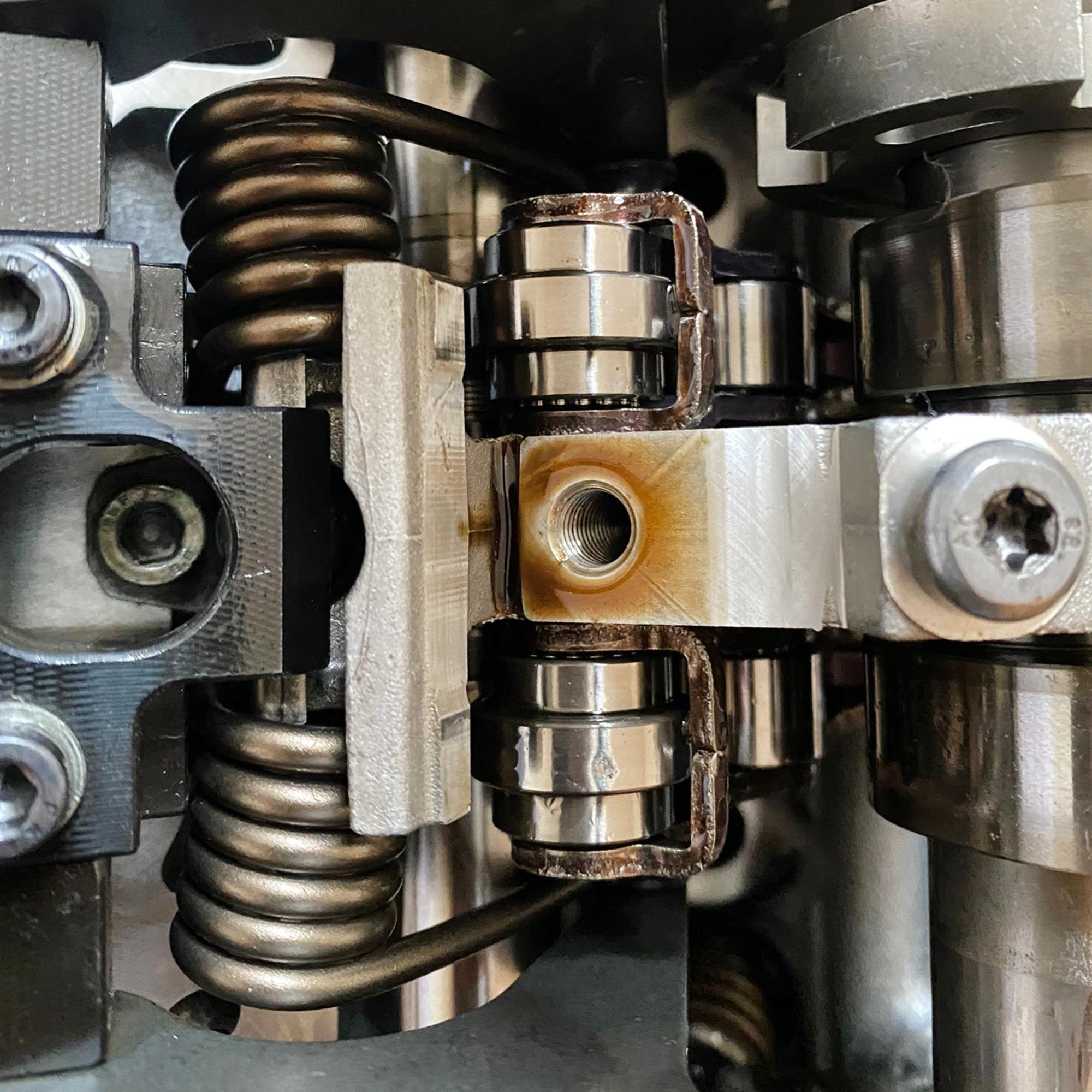 LEON帝王スズキ用リアスプリング20K LEON帝王スズキ用リアスプリング20K